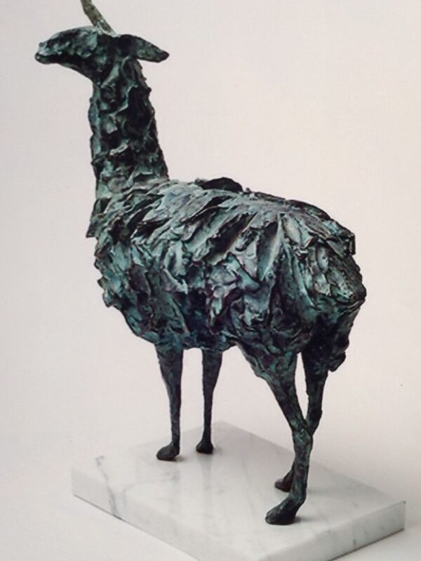 Marina vanderKooi- LAMA-brons- 45 cm h